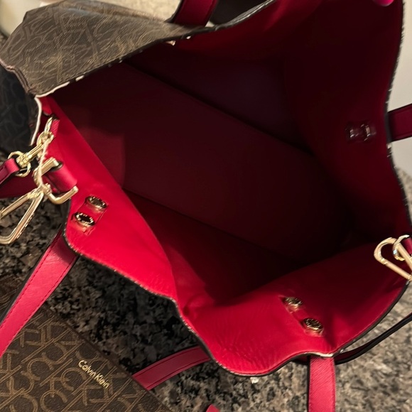 Calvin Klein Brown and Red Shoulder Bag with Gold Accents - Picture 15 of 16